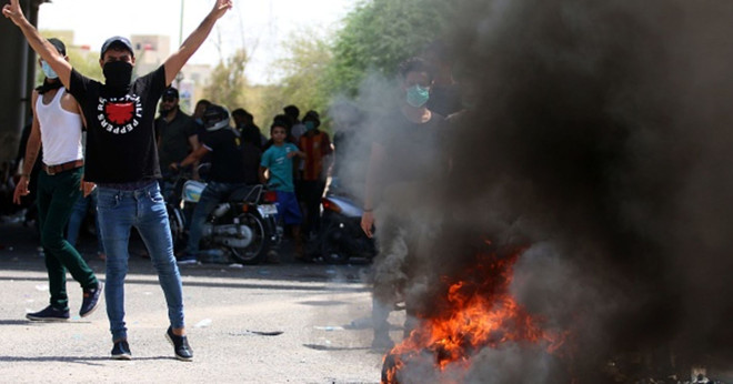 Hàng nghìn người Iraq biểu tình phản đối dịch vụ công yếu kém ảnh 1