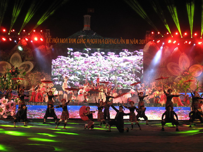 Khai mạc Lễ hội hoa tam giác mạch trên Cao nguyên đá Đồng Văn ảnh 1