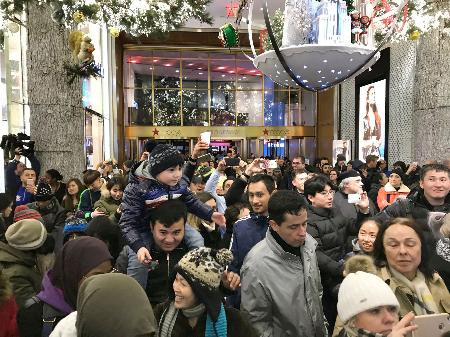  Mỹ: "Black Friday" thất thế trước hình thức mua sắm trực tuyến ảnh 1