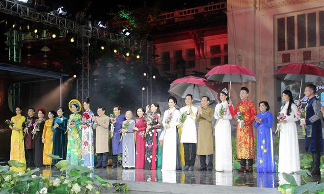 Lễ hội 'Tôi yêu áo dài Việt Nam' tại Thành phố Hồ Chí Minh ảnh 1