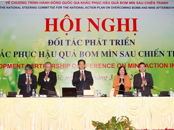 Đối tác cam kết hỗ trợ Việt Nam khắc phục hậu quả bom mìn ảnh 1