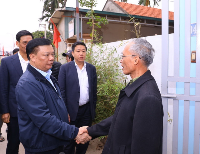 Bí thư Hà Nội kiểm tra tiến độ dự án đường Vành đai 4-vùng Thủ đô ảnh 1