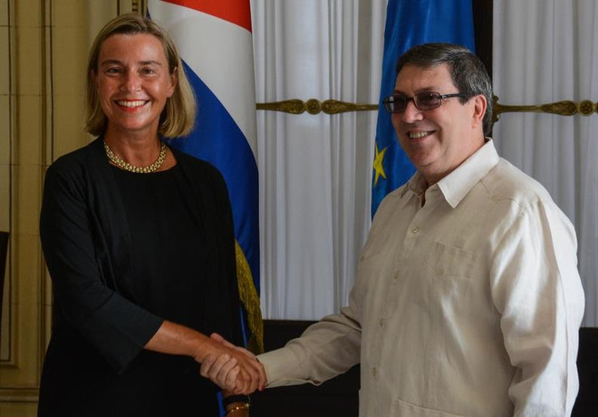Ngoại trưởng Cuba Bruno Rodriguez Parrilla tiếp Đại diện cấp cao về Chính sách Đối ngoại và An ninh Liên minh châu Âu (EU) Federica Mogherini. (Nguồn: acn.cu) Ngoại trưởng Cuba tiếp đại diện cấp cao của Liên minh châu Âu ảnh 1