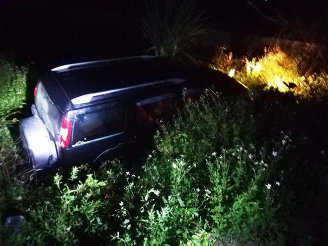 Nghệ An: Xe ôtô 7 chỗ lao xuống mương, 3 người thương vong ảnh 1