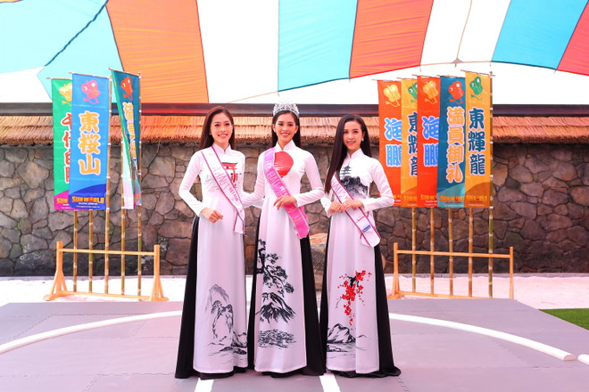 Top 3 Hoa hậu Việt Nam thướt tha áo dài trong Lễ hội Mặt Trời mọc ảnh 6