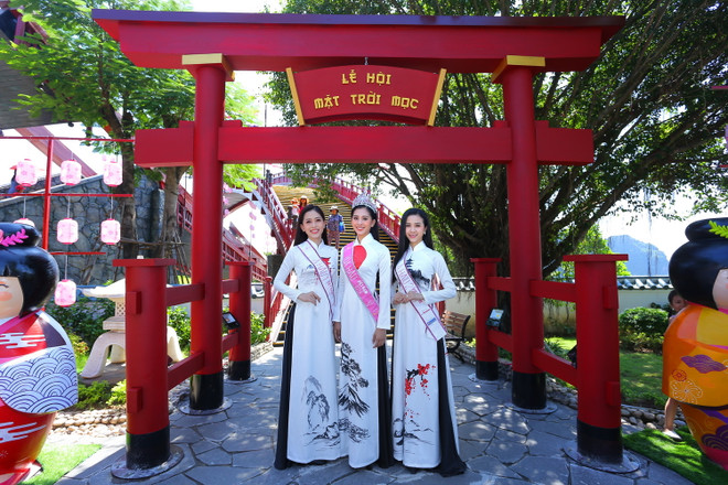 Top 3 Hoa hậu Việt Nam thướt tha áo dài trong Lễ hội Mặt Trời mọc ảnh 2