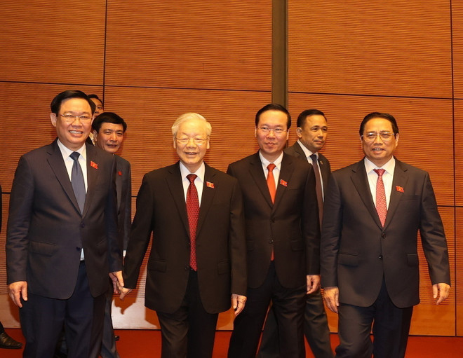 Tổng Bí thư Nguyễn Phú Trọng, Chủ tịch nước Võ Văn Thưởng, Thủ tướng Phạm Minh Chính, Chủ tịch Quốc hội Vương Đình Huệ dự khai mạc Kỳ họp thứ 5, Quốc hội khóa XV. (Ảnh: Trí Dũng/TTXVN) Nội dung ngày làm việc đầu tiên Kỳ họp thứ 5, Quốc hội khóa XV ảnh 2