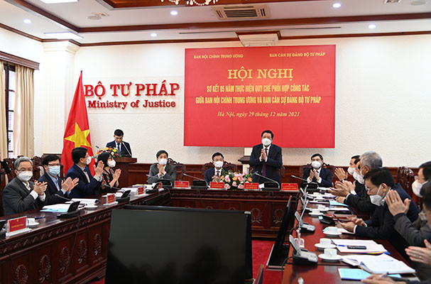 Ngăn chặn nguy cơ nảy sinh tham nhũng từ khi xây dựng chính sách ảnh 1