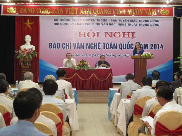 Báo chí văn nghệ phát triển, đổi mới nhưng còn nhiều hạn chế ảnh 1