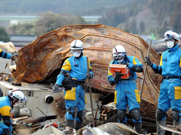 Cô gái trẻ nỗ lực "hồi sinh" sau thảm họa kép tại Nhật Bản ảnh 2