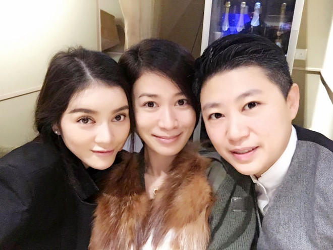 “Nữ hoàng” giải trí Xa Thi Mạn đón Năm mới ấm áp bên Lý Nhã Kỳ ảnh 2