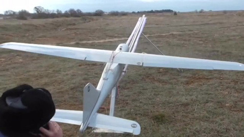 Quân đội Nga được trang bị robot bay có thể khống chế sóng di động ảnh 1