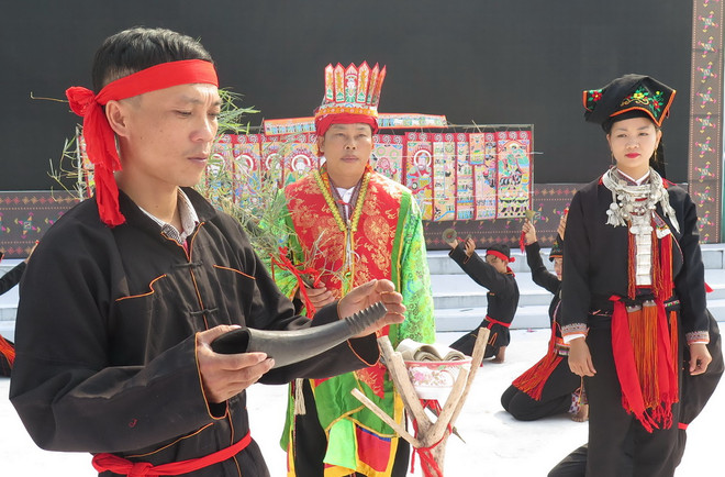 Yên Bái: Độc đáo lễ hội cầu mùa của người Dao đỏ ở Viễn Sơn ảnh 2