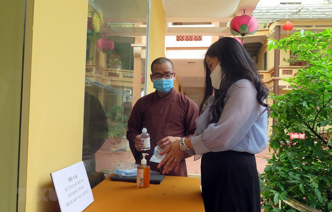 ​Các chùa tăng cường khóa lễ Vu lan bằng hình thức trực tuyến ảnh 1