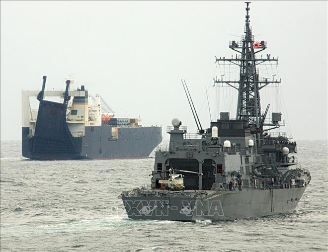 Nhật Bản và Anh diễn tập chống cướp biển ở Vịnh Aden ảnh 1