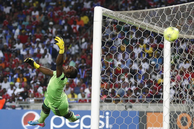 Đội tuyển bóng đá Nam Phi trước nguy cơ không đủ cầu thủ cho đội hình ảnh 1