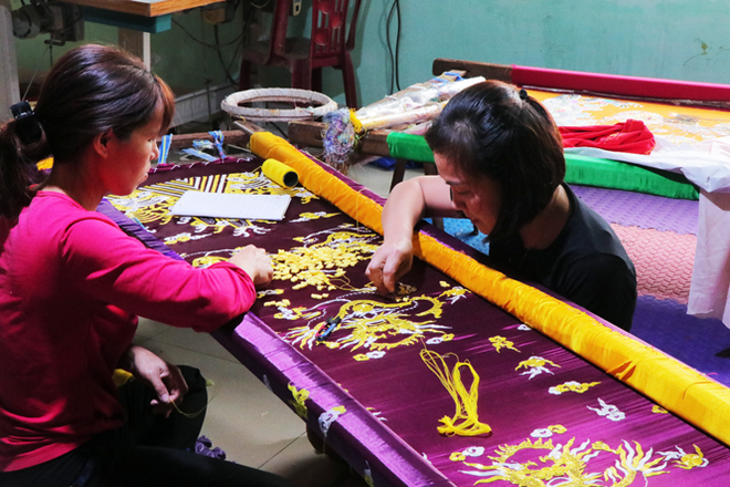 Làng thêu Đông Cứu - ngôi làng thêu long bào duy nhất ở Hà Nội ảnh 2