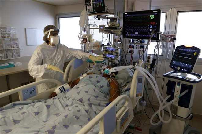 'Vũ khí' của Israel trong cuộc chiến chống biến thể Omicron ảnh 1