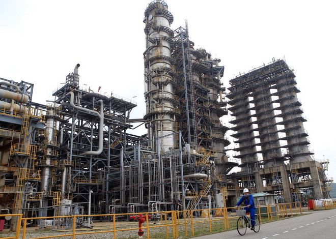 Nhà máy Lọc dầu Dung quất tạm ngừng hoạt động để bảo dưỡng ảnh 1