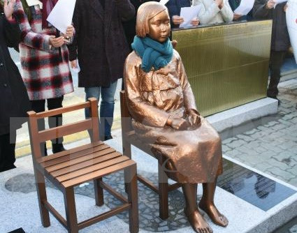 LHQ kêu gọi xem xét lại thỏa thuận Nhật-Hàn về "phụ nữ mua vui" ảnh 1