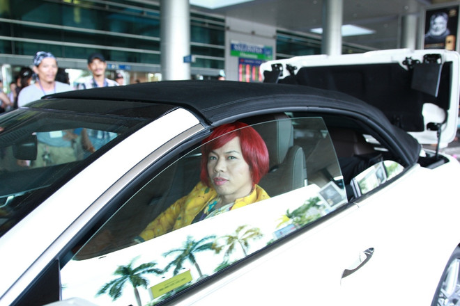 Thái Hòa với tóc hồng bồng bềnh múa cột trong phim hài “Để Hội tính” ảnh 3