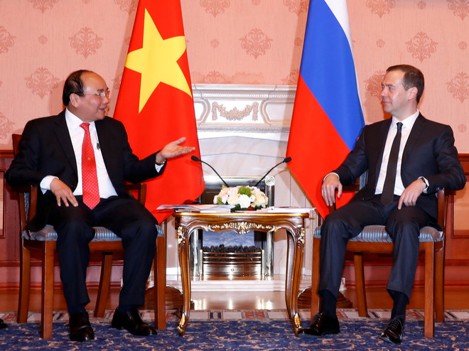 [Photo] Thủ tướng Nguyễn Xuân Phúc hội đàm với Thủ tướng Nga ảnh 2