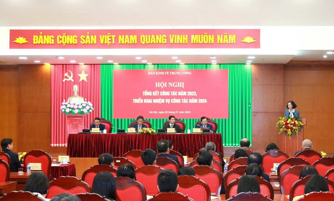 ttxvn-ban-kinh-te-trung-uong-1400.jpg