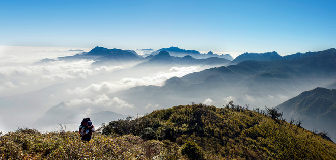 Bình minh trên dãy Hoàng Liên Sơn. (Ảnh: Mai Mai/Vietnam+) Hậu giãn cách: Doanh nghiệp du lịch Việt cần ngay ''ôxy nội'' ảnh 3
