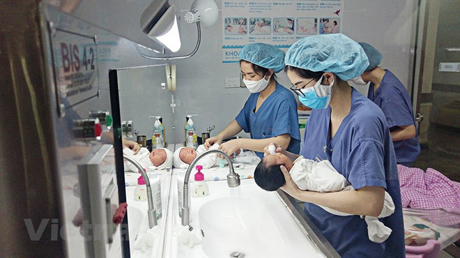 Khoảng 3.000 trẻ sẽ được sinh ra tại Việt Nam ngày đầu Năm mới ảnh 1