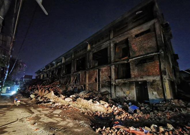 Vụ cháy Rạng Đông: Vận chuyển 171.120kg sắt thép, phế liệu ra ngoài ảnh 1