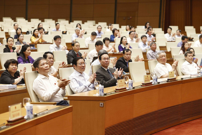 Hội nghị đại biểu Quốc hội chuyên trách: Cho ý kiến về 8 dự án luật ảnh 2