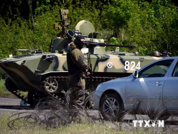 Ukraine: Quân ly khai tuyên bố phá hủy kho đạn phốt pho ảnh 1