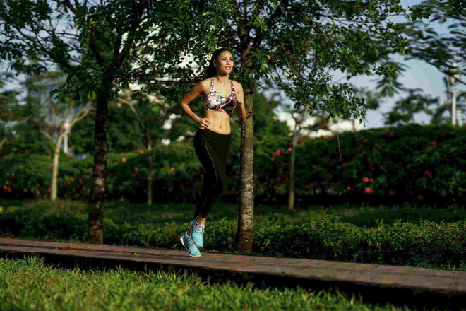 Nguyễn Thị Loan lọt top 15 ảnh Glam Shot xuất sắc Miss Universe 2017 ảnh 2