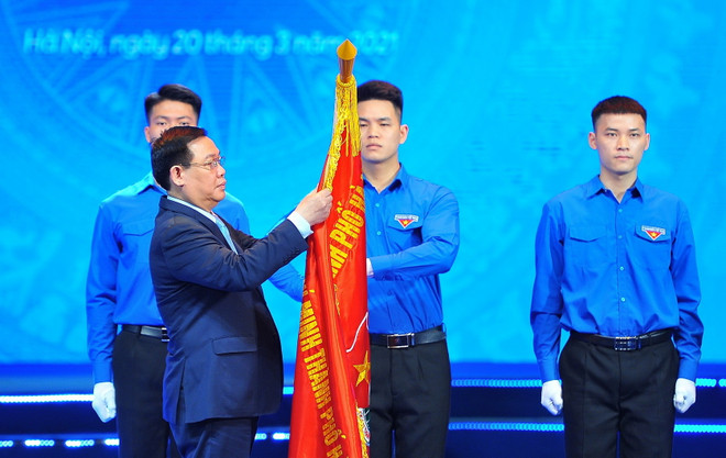 Kỷ niệm 90 năm thành lập Đoàn, tuyên dương 10 gương mặt trẻ Thủ đô ảnh 1