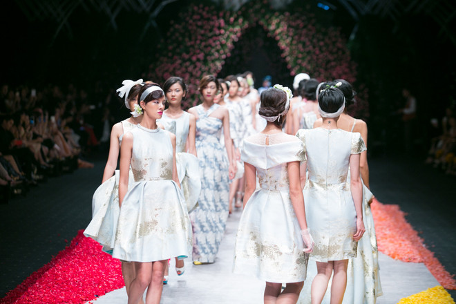 Tuần lễ thời trang quốc tế Việt Nam Xuân Hè 2016 chính thức trở lại ảnh 9