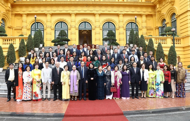 Phó Chủ tịch nước gặp mặt, tri ân những tấm lòng vàng năm 2019 ảnh 2