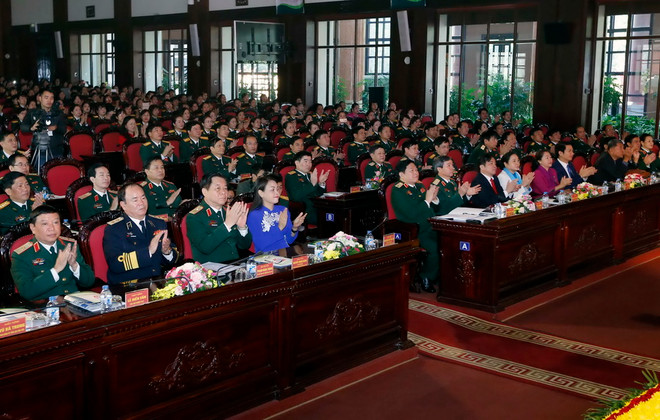 Các đại biểu tham dự tại đại hội. (Ảnh: An Đăng/TTXVN) Xây dựng phụ nữ quân đội "bốn tốt" đáp ứng yêu cầu nhiệm vụ ảnh 2