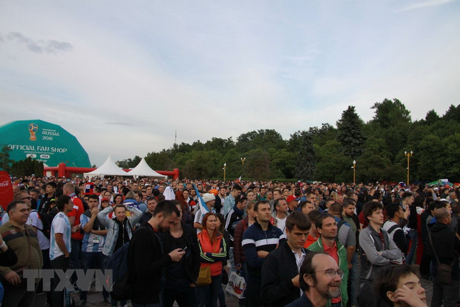 Hạ viện Nga xem xét dự luật miễn visa cho cổ động viên bóng đá ảnh 1