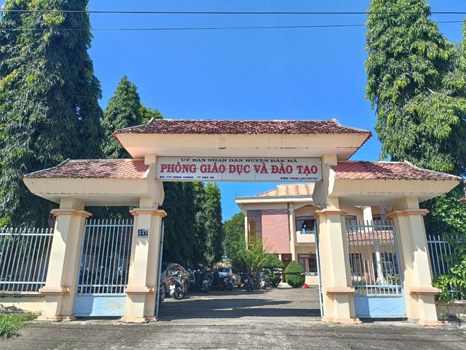 Kon Tum: 4 hiệu trưởng, phó hiệu trưởng xin thôi việc trong 1 tháng ảnh 1