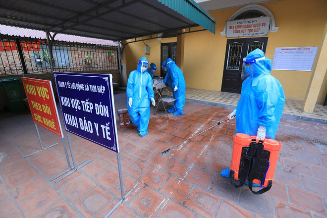 COVID-19: Số ca F0 tăng vọt, Hà Nội lập tổ hỗ trợ theo dõi F0 tại nhà ảnh 7