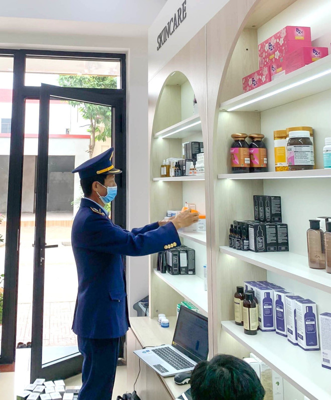 Phát hiện nhiều sản phẩm mỹ phẩm không có hóa đơn, chứng từ ảnh 1