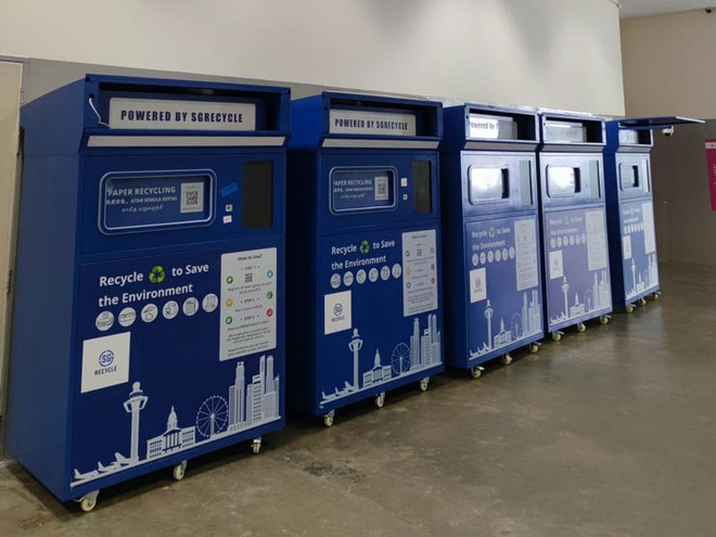 Singapore triển khai máy đổi giấy phế liệu lấy tiền tại các điểm cộng ảnh 1