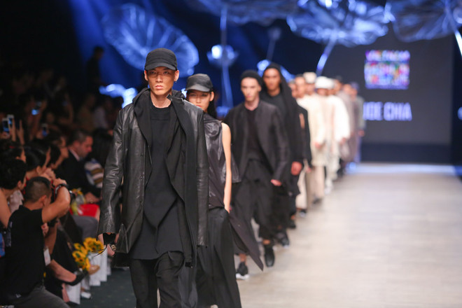 Tuần thời trang quốc tế Việt Nam thu hút các nhà thiết kế nổi tiếng ảnh 3