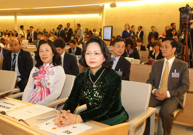 Phó Chủ tịch nước Đặng Thị Ngọc Thịnh đến dự và phát biểu tại khóa họp thứ 32 Hội đồng Nhân quyền Liên hợp quốc. (Ảnh: Quang Hải/TTXVN) Việt Nam tham dự khóa họp 32 Hội đồng Nhân quyền Liên hợp quốc ảnh 1