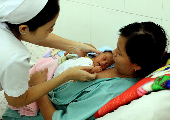 Cần Thơ áp dụng phương pháp da kề da điều trị các ca sinh non ảnh 1