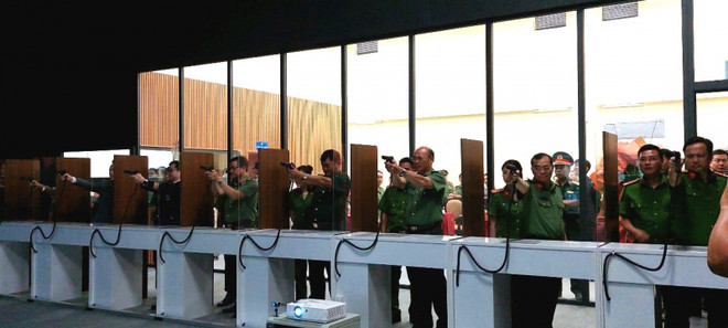 Công an TP.HCM khánh thành trường bắn điện tử do Hàn Quốc tài trợ ảnh 1