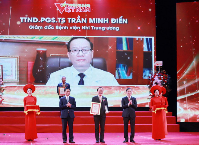 vnp_vinh quang viet nam 3.jpg