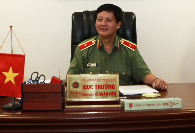 Làm thủ tục xuất nhập cảnh qua mạng, nhận hộ chiếu qua bưu điện ảnh 2