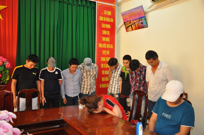 Cần Thơ: Tạm giữ 7 đối tượng đánh bạc ở khách sạn bốn sao ảnh 1