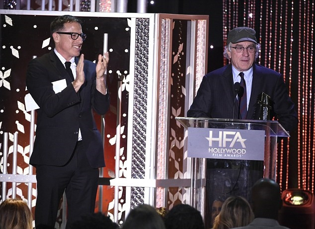 Diễn viên đóng vai “Bố già” được trao giải Thành tựu trọn đời ảnh 1